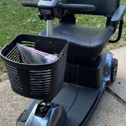 New Never Used 2023 Pride Revo 2.0 Mobility Scooter 