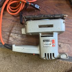 Black & Decker Dual Action Sander