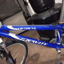 Kids Gravity Newton FS Mountain Bike