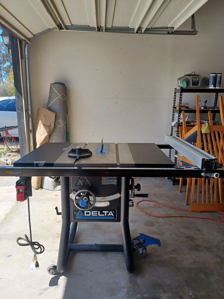 Delta Table Saw 10inch