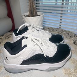 Nike Kids Black and White Jordan 5