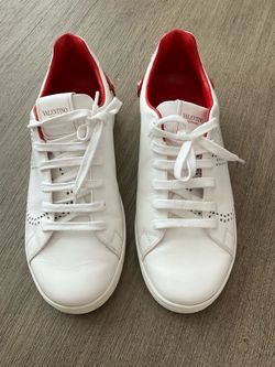 Authentic Valentino Garavani Rockstud sneakers in size EU 39.5 (fits US 8.5–9).