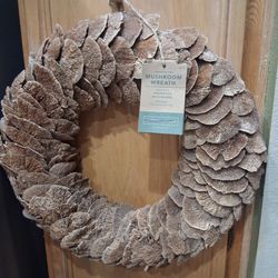 Wreath Decor  Mushroom  about  20"Round