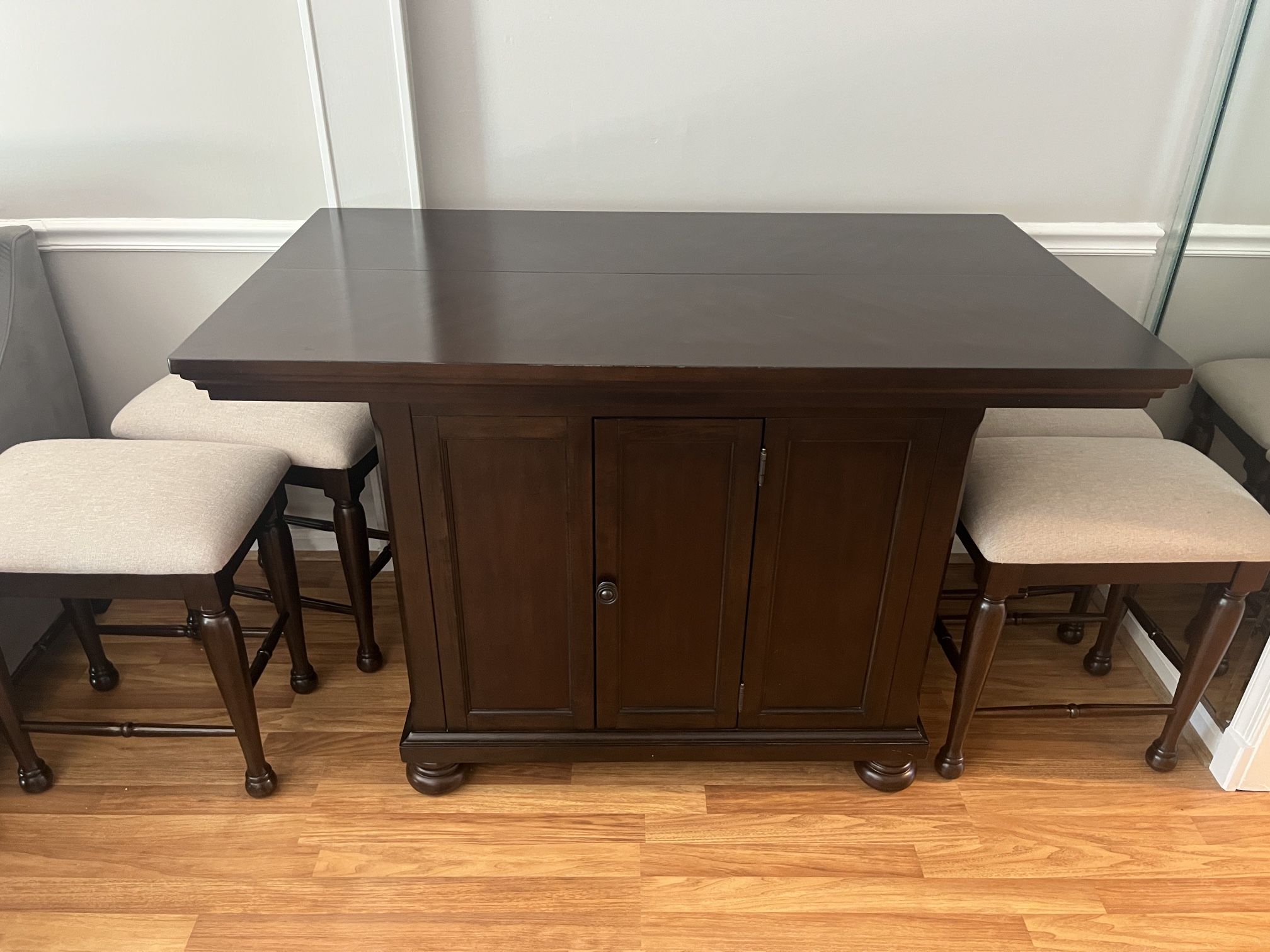 Dining Table With leaf! Need gone ASAP