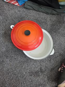 Le Crueset Pot And Lid Mismatched