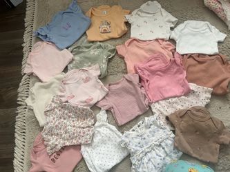 Baby Girl NB and 0-3 Bundle – 25+Pieces