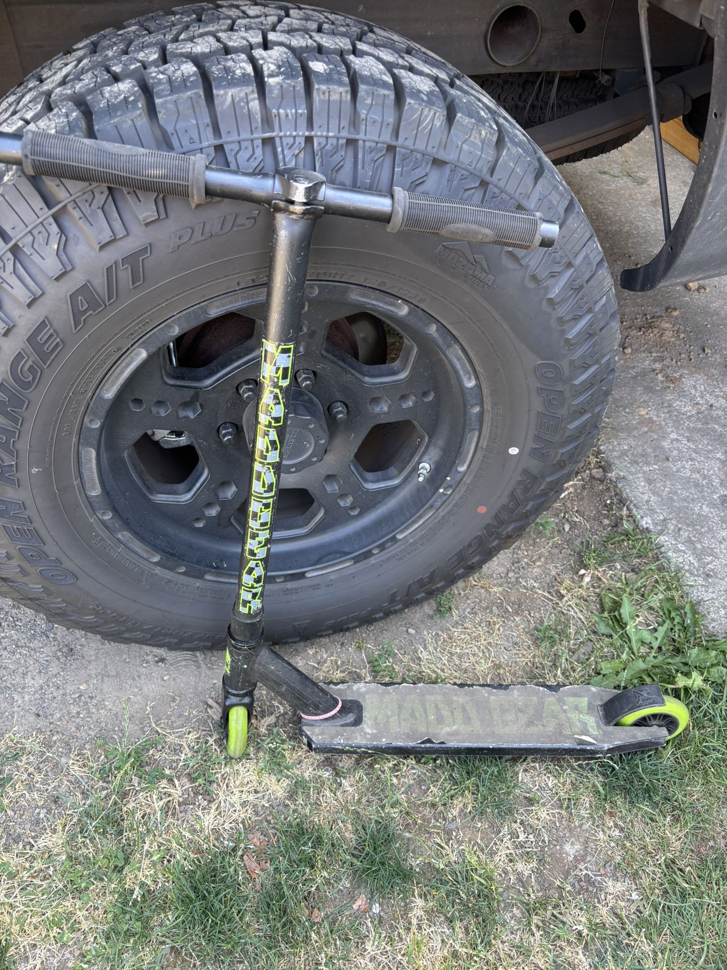 MADD Gear Scooter
