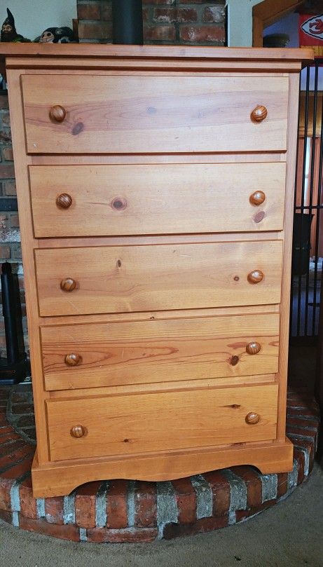 5 Drawer Dresser
