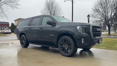 GMC Yukon Denali 5 Split Spoke Wheels