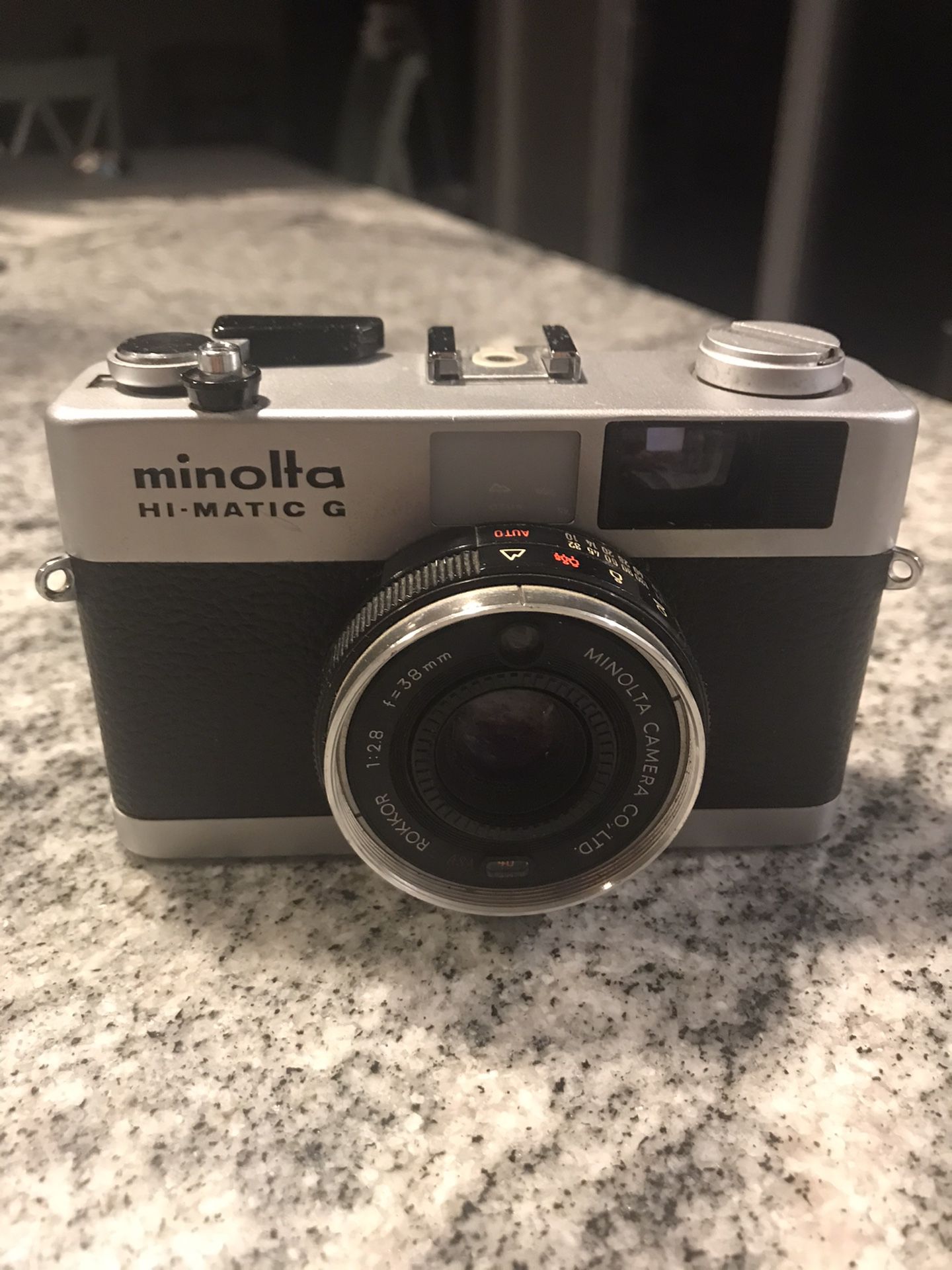 Vintage 1974 Minolta 35mm camera