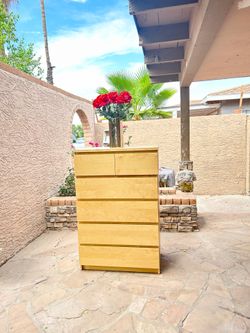 Modern dresser