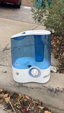 VICKS Humidifier - FREE - Works Great