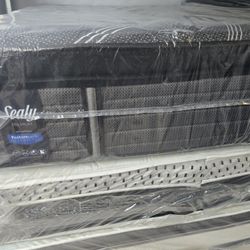 Queen Sealy Posturpedic Premium