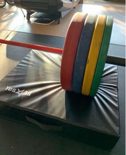2 Weightlifting Drop Pads 6” Thick