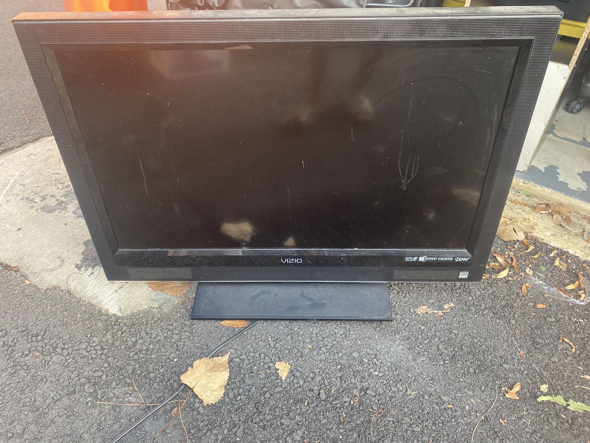 32 inch VIZIO TV