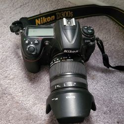 NIKON D300s W/Sigma Lens UP FOR TRADE