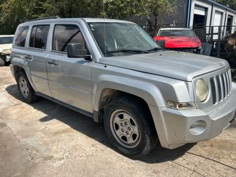 08 jeep patriot PARTS