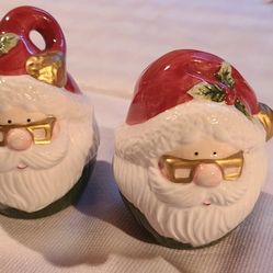 Santa Salt & Pepper Shaker Set