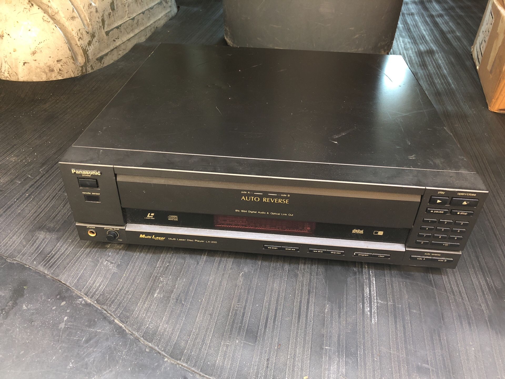 Panasonic Multi-Laser Disc Player LX200