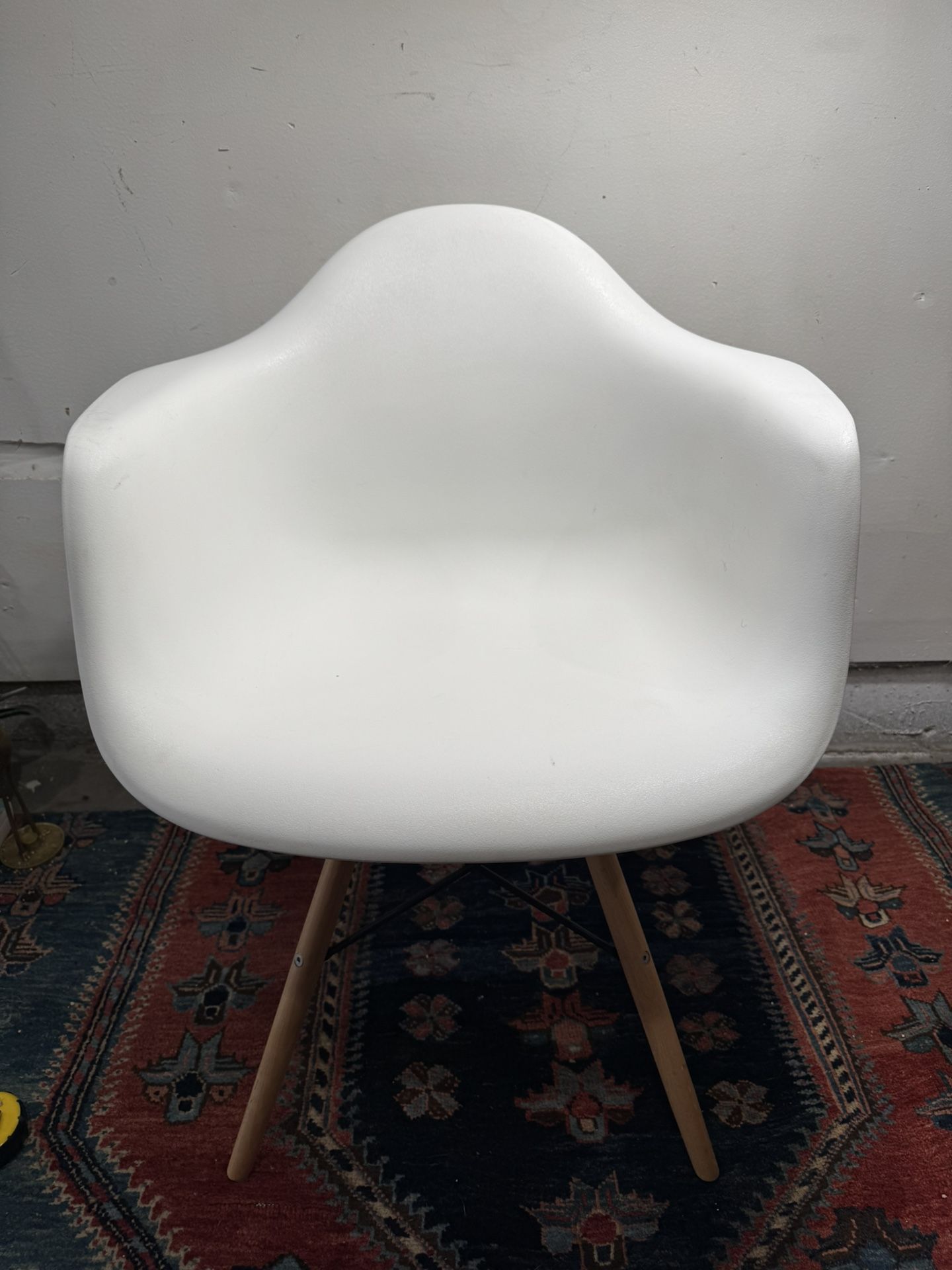 MODER Plastic Chair