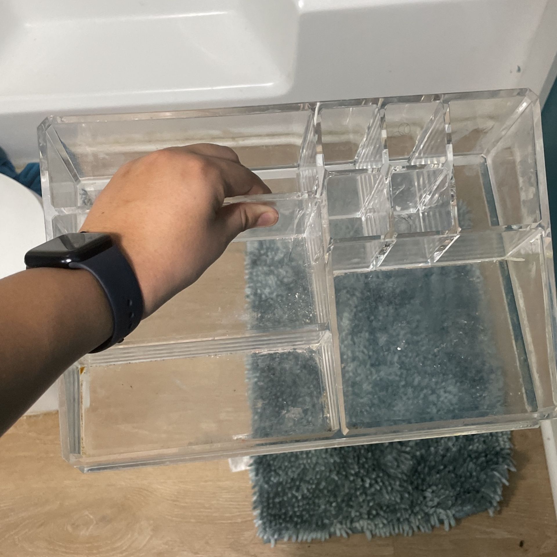 Old make up organizer