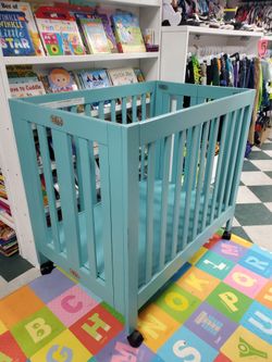 Foldable Mini Crib