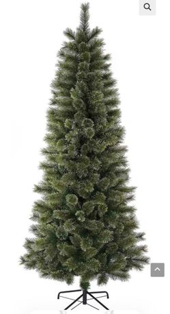 7ft Tall x 3.1ft Wide Brighton Cashmere Christmas Tree