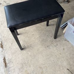 Small Piano bench