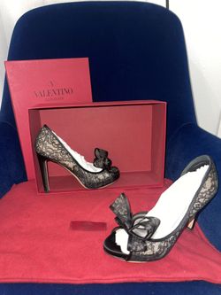 Valentino Heel