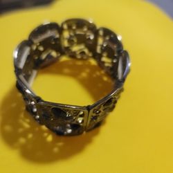 Bracelet with black stones