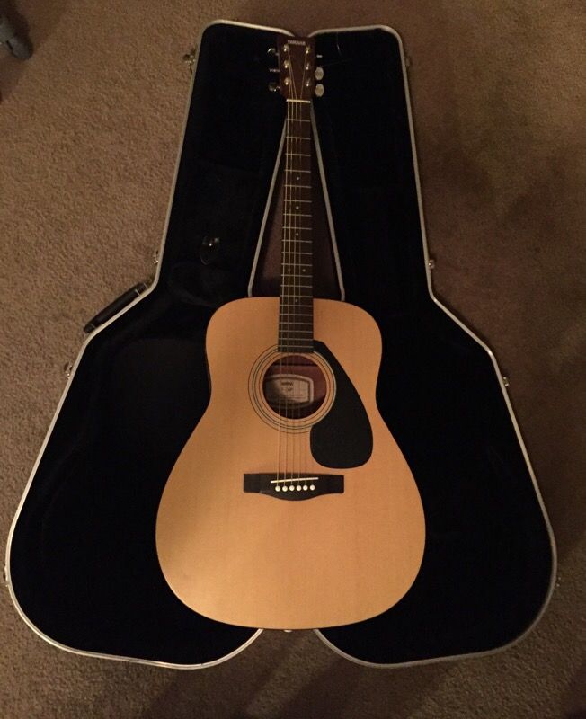 Yamaha F 36P acoustic guitar