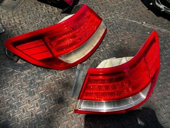 Taillights for 2012 Lincoln MKz hybrid