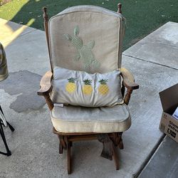 Free vintage rocking chair