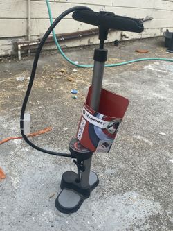 the Schwinn EZ-Connect Floor Pump