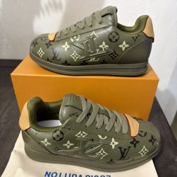LV Sneakers 