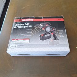 18 Volt Cordless Drill And Flashlight Kit