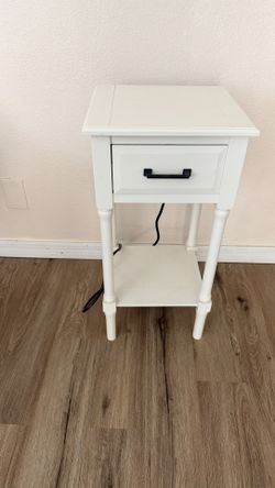 2 White Side Tables