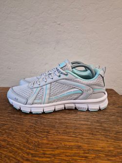 Ryka Hailee 2 Athletic Running Shoes
Women's Size US 9M