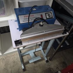 Bakery Rack , Mixer Kitchen Aid, Fullsheet Trays,  Equipments