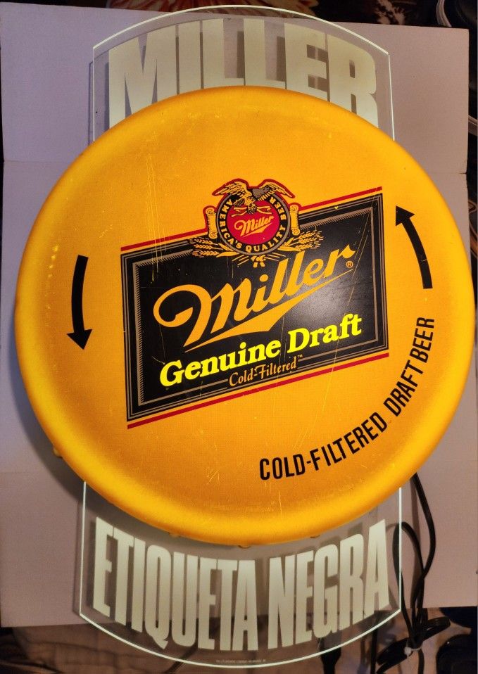 VTG MILLER GENUINE DRAFT BEER BOTTLE CAP TWIST LIGHUP SIGN READ DESCRIPTION NEGOTIABLE