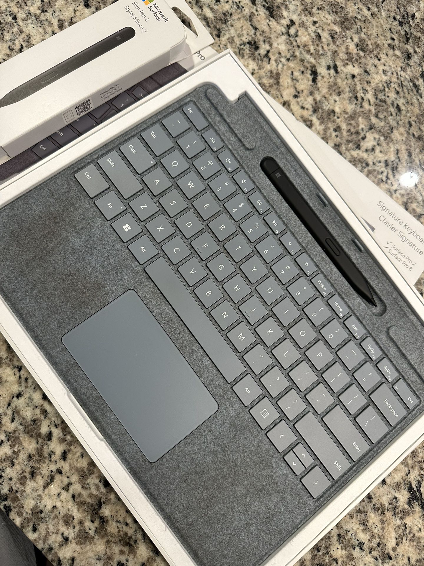 Microsoft Surface Pro Keyboard + Slim Pen 2