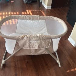 Portable Bassinet 