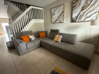 Modern Gray Sectional Sofa – Contemporary Design