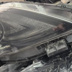 The Mazdaspeed 3 TECH Pack 10-13 OEM Front XENON HID Headlight lamp Light with ballast
