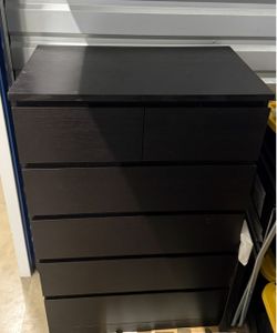 Black 6-Drawer Dresser Chest