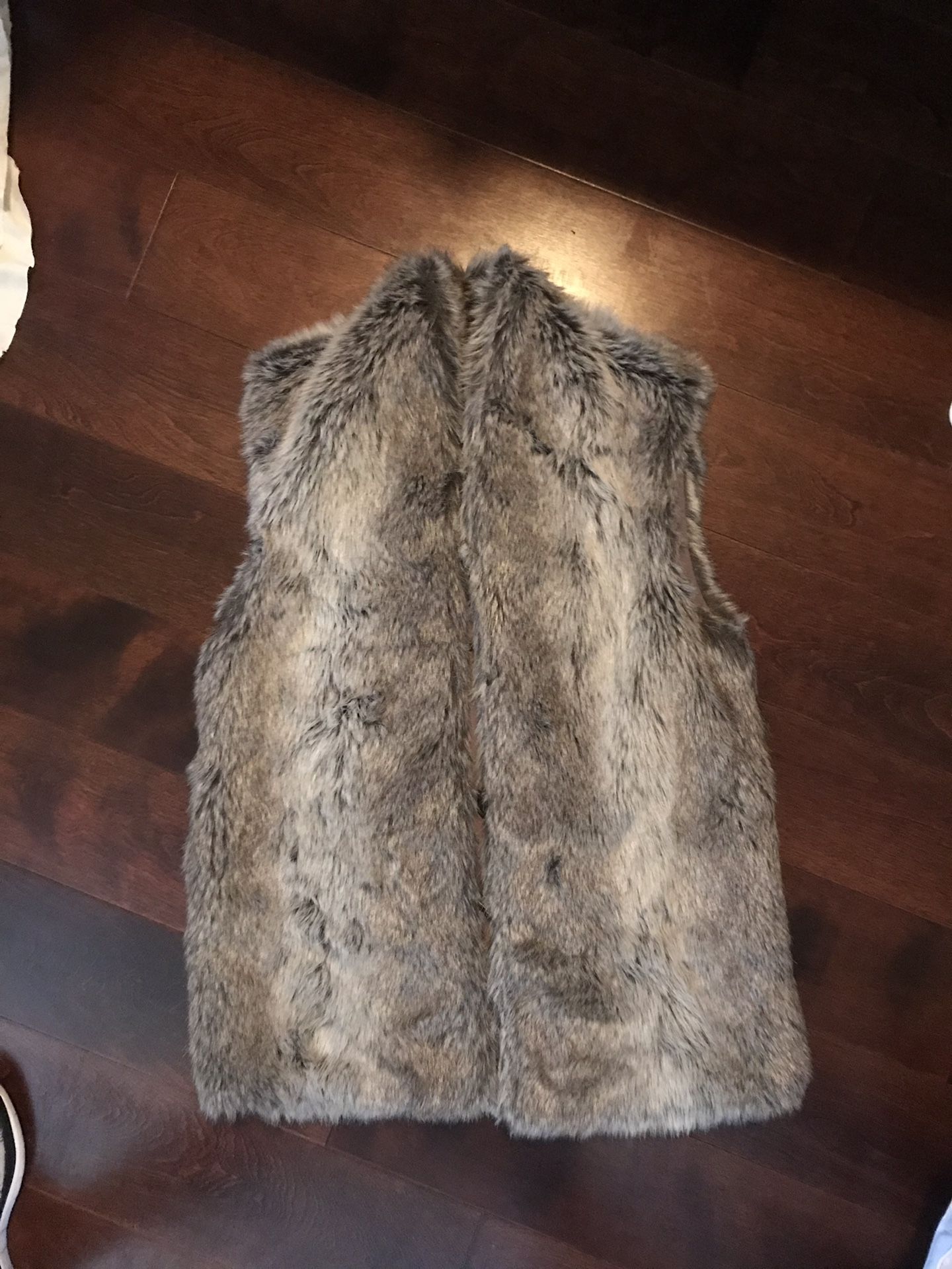 Brand New Faux Fur Vest -Small