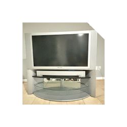 Tv + Tv Stand