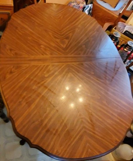 REDUCED Dining Room Table, Leaf, 4 Chairs