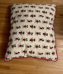 🐶 Mickey Mouse Dog Bed – Large, Never Used