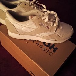 Reebok Women 9half 